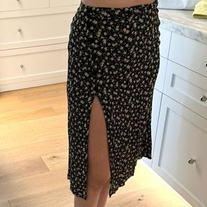 Reformation black floral midi skirt - w/button & slit
